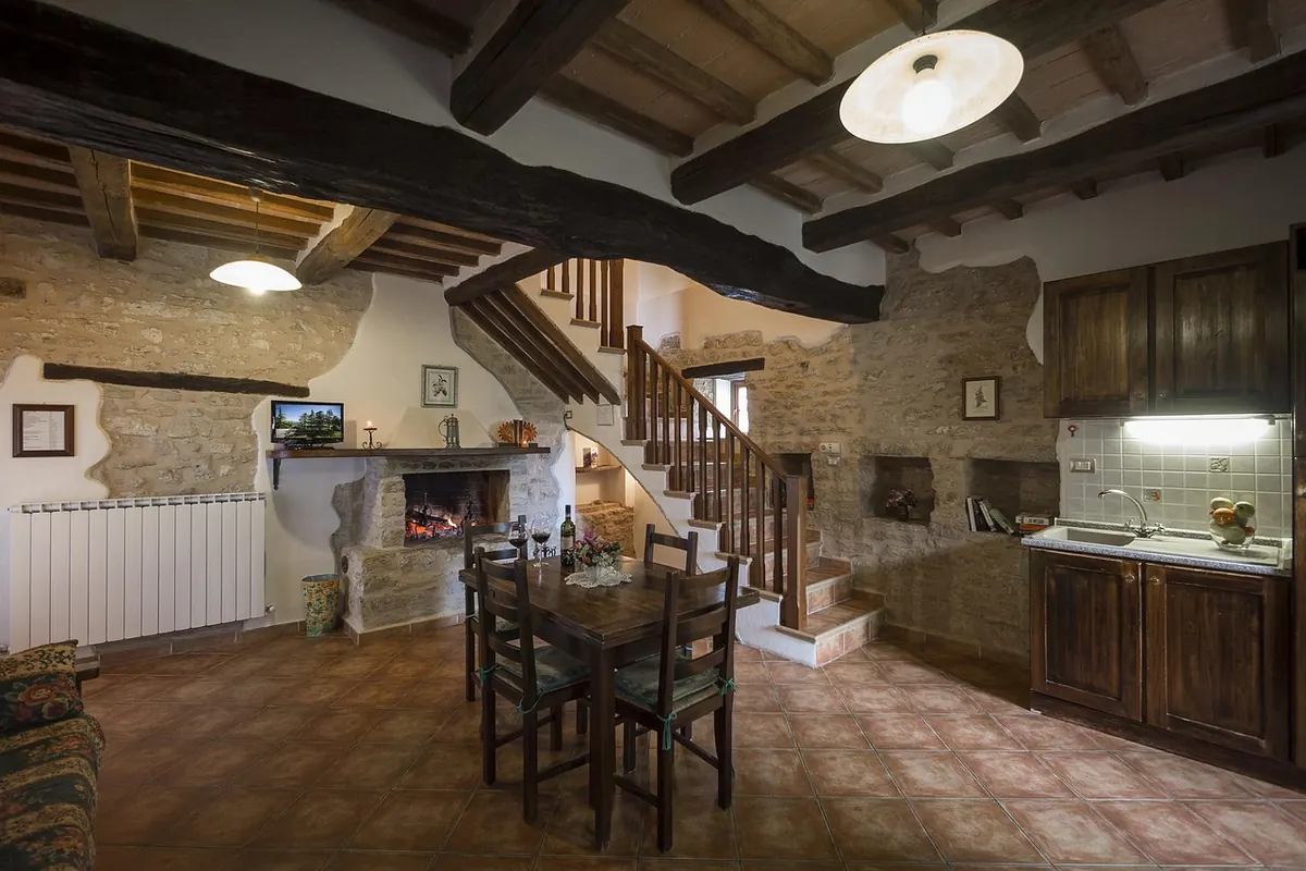 How to Style a Cosy Country Living Room for Autumn